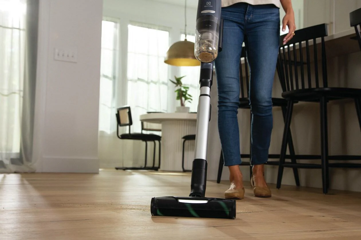 Electrolux EHVS85H3AD Ultimate800™ Hard Floor Vacuum - Image 3