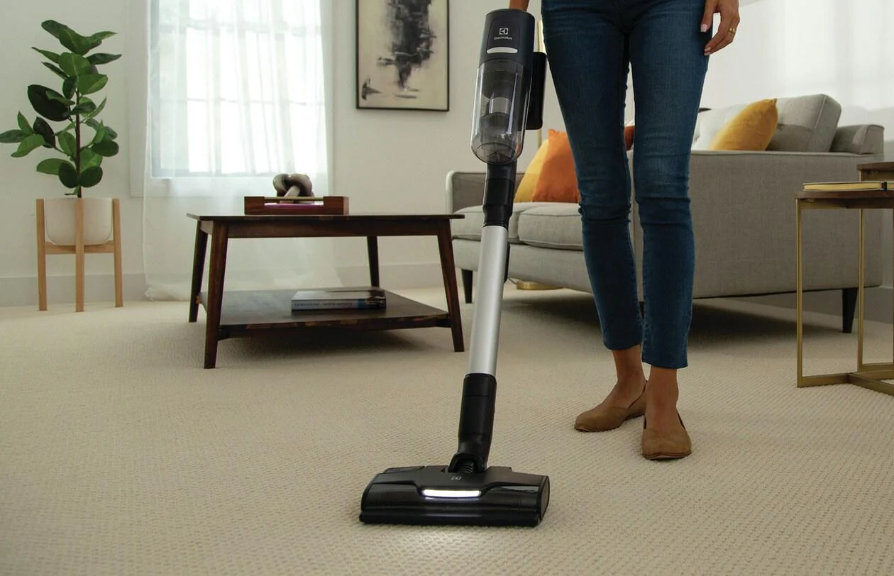 Electrolux EHVS85H3AD Ultimate800™ Hard Floor Vacuum - Image 4