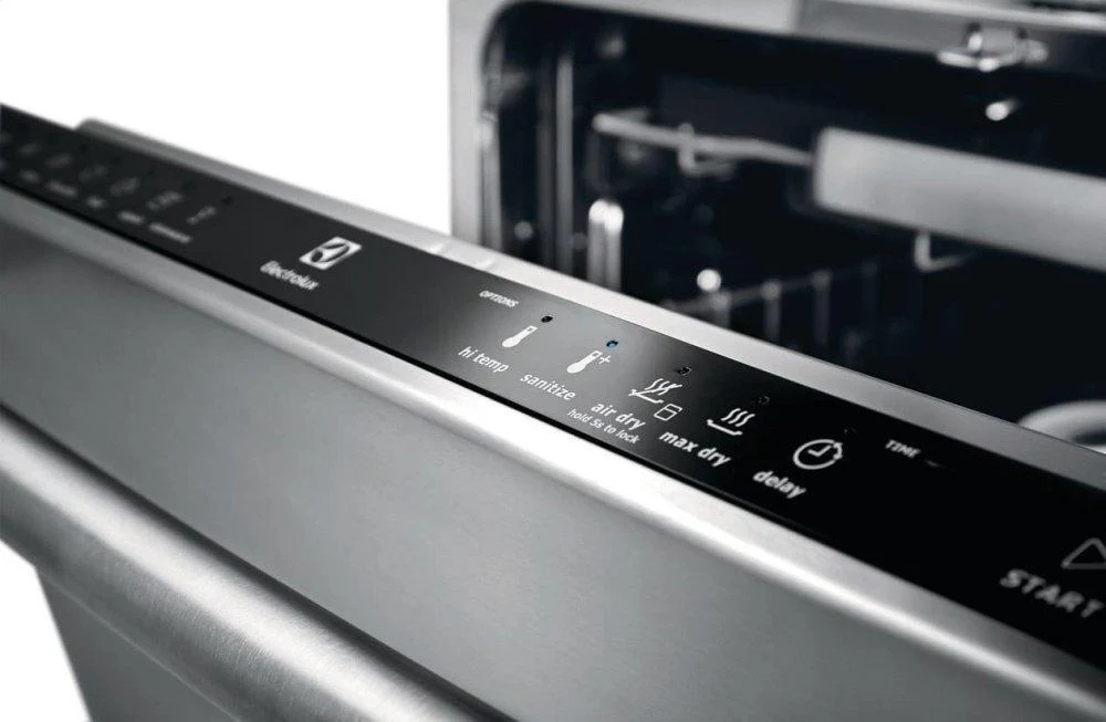 Electrolux EI24ID81SS 24'' Built-In Dishwasher with Perfect Dry™ System - Image 20