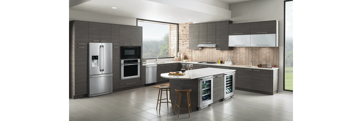 Electrolux EI24MO45IB Built-In Microwave Oven with 27'' or 30'' Trim Option - Image 3