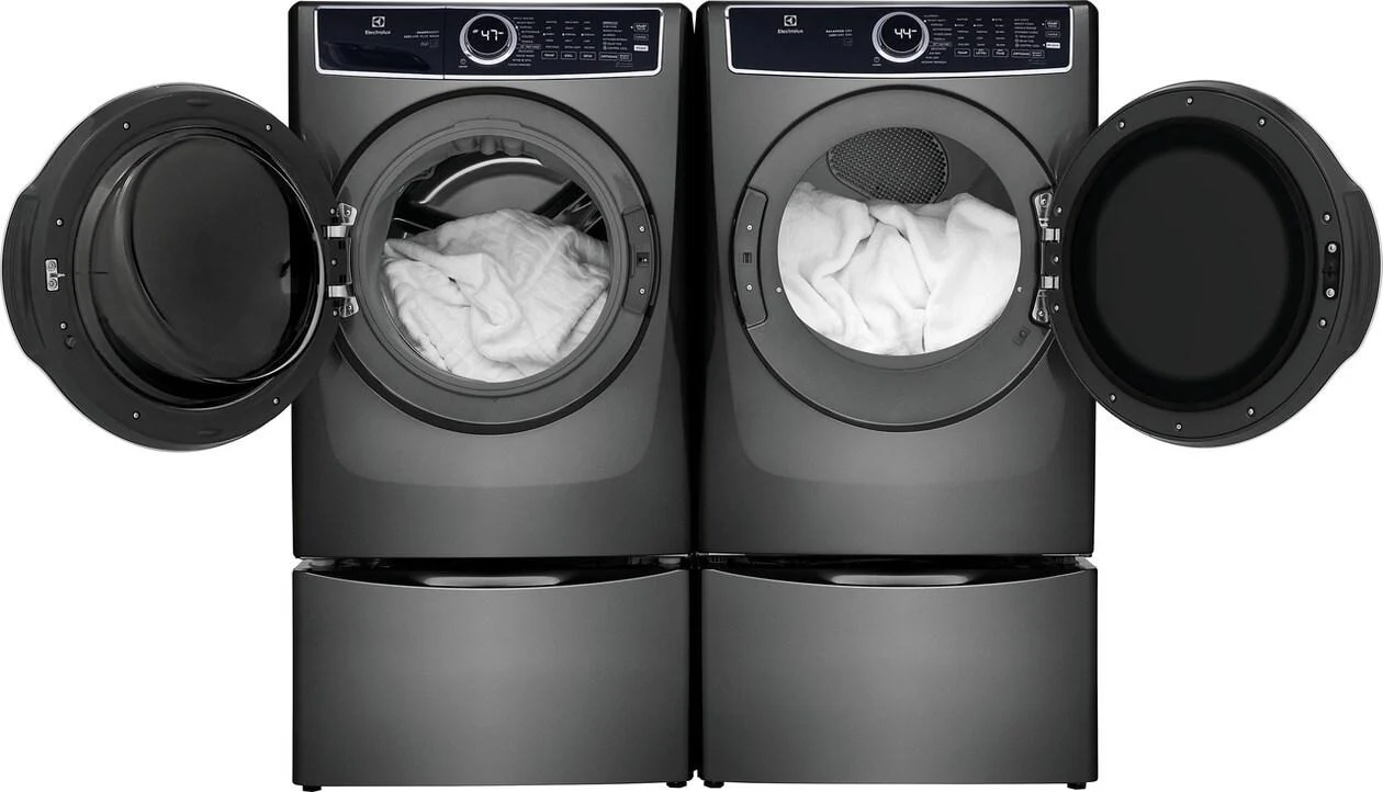 Electrolux ELFE7637AT Front Load Perfect Steam™ Electric Dryer with Balanced Dry™ and Instant Refresh - 8.0 Cu. Ft. - Image 34