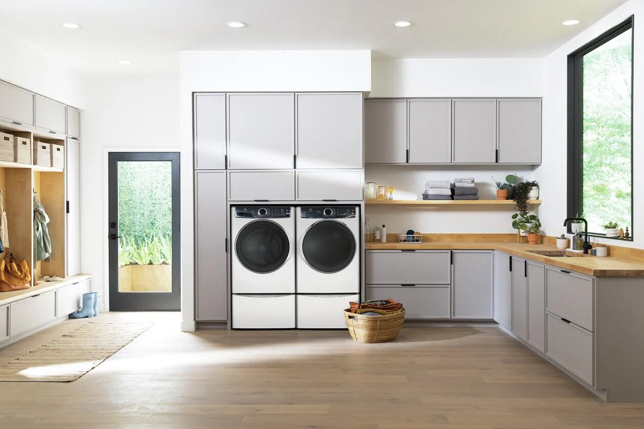 Electrolux ELFE7637AW Front Load Perfect Steam™ Electric Dryer with Balanced Dry™ and Instant Refresh - 8.0 Cu. Ft. - Image 7