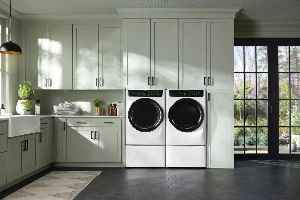 Electrolux ELFE7738AW Front Load Perfect Steam™ Electric Dryer with Balanced Dry™ and Instant Refresh - 8.0 Cu. Ft. - Image 16