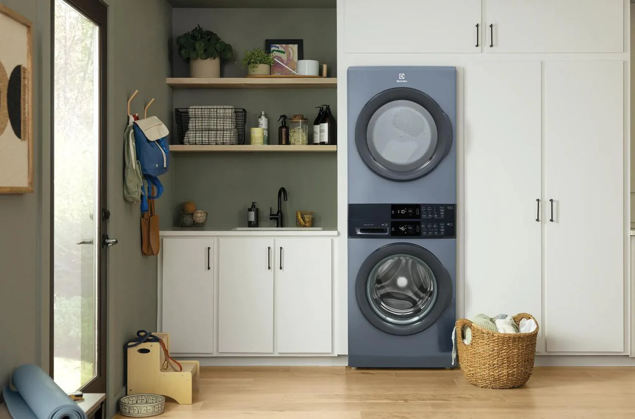 Electrolux ELTG7300AD Laundry Tower Single Unit Front Load 4.4 Cu. Ft. Washer & 8 Cu. Ft. Gas Dryer - Image 7