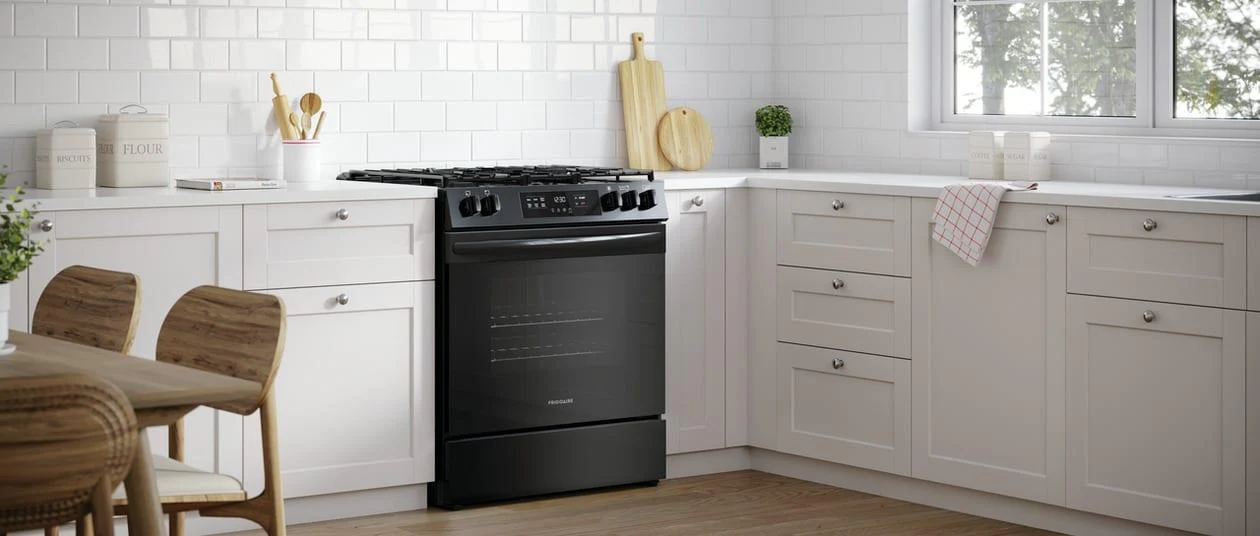 Frigidaire FCFG3062AB 30" Front Control Gas Range with Quick Boil - Image 2