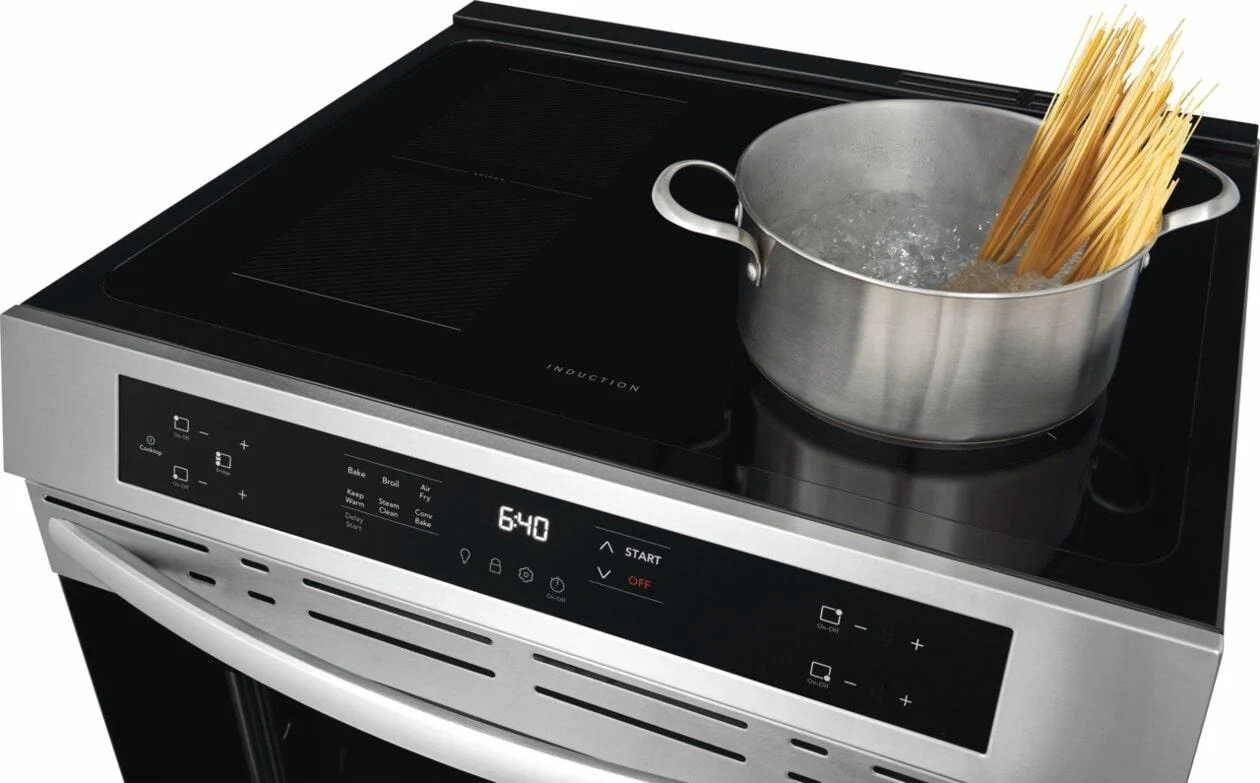 Frigidaire FCFI3082BS 30" Front Control Induction Range with Air Fry - Image 11