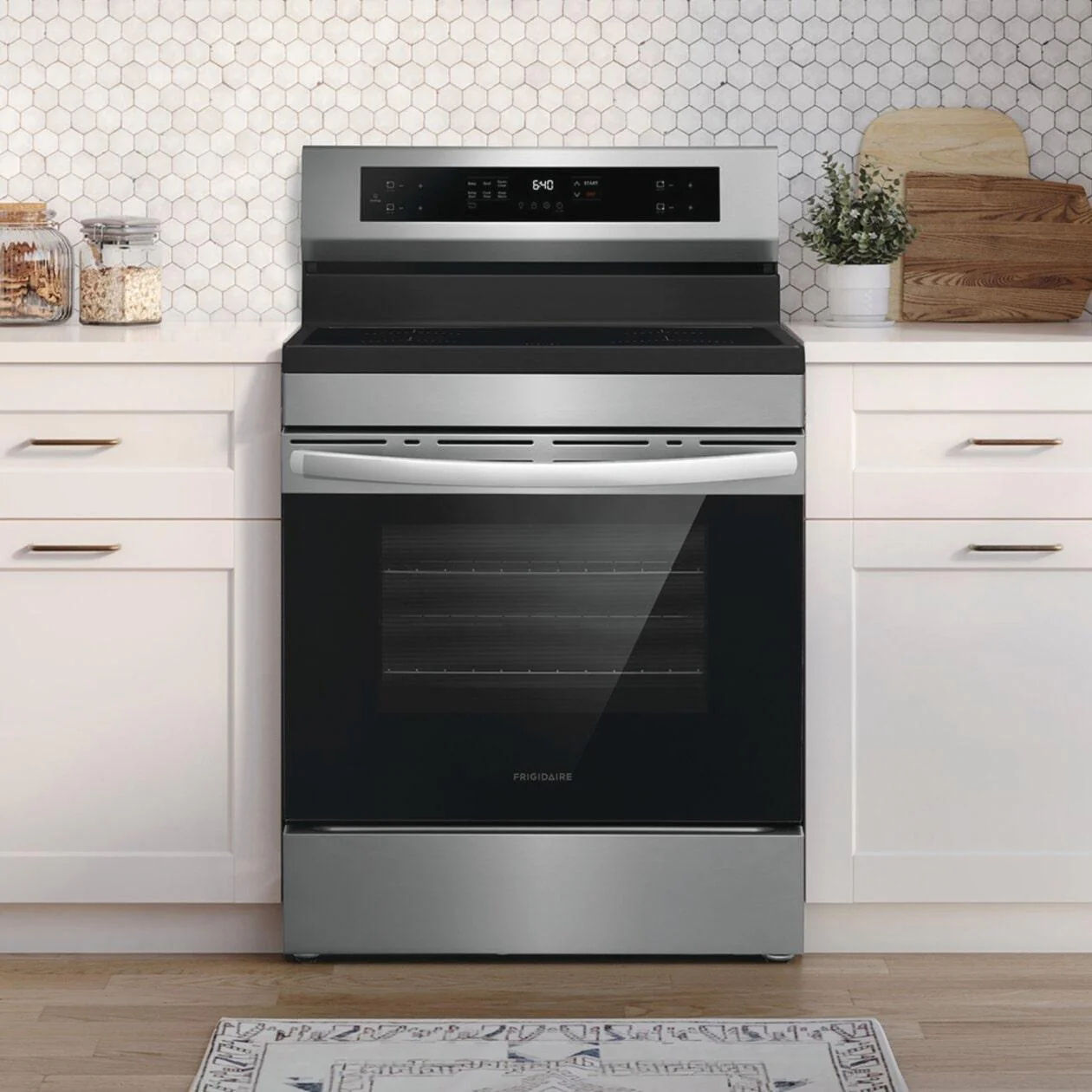Frigidaire FCRI3062AS 30" Rear Control Induction Range - Image 7