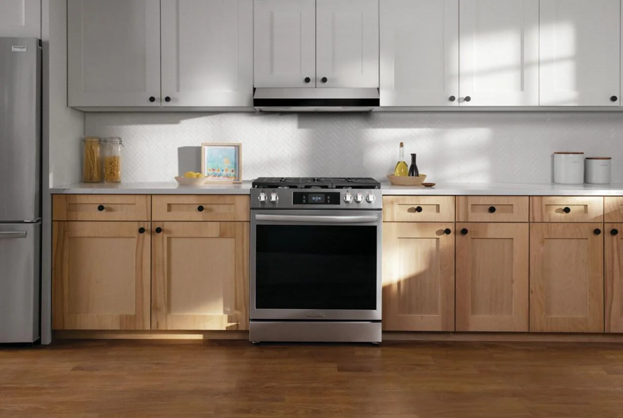 Frigidaire FCVW3062AS Undercabinet 30" Ventilation Hood - Image 3