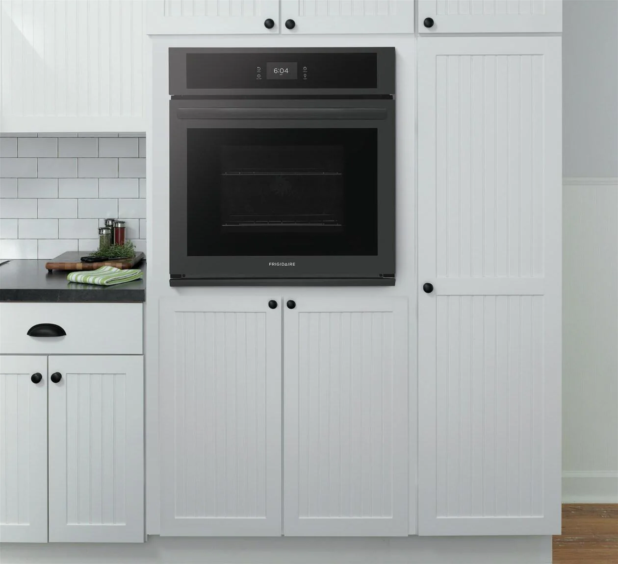Frigidaire FCWS2727AB 27" Single Electric Wall Oven with Fan Convection - Image 3