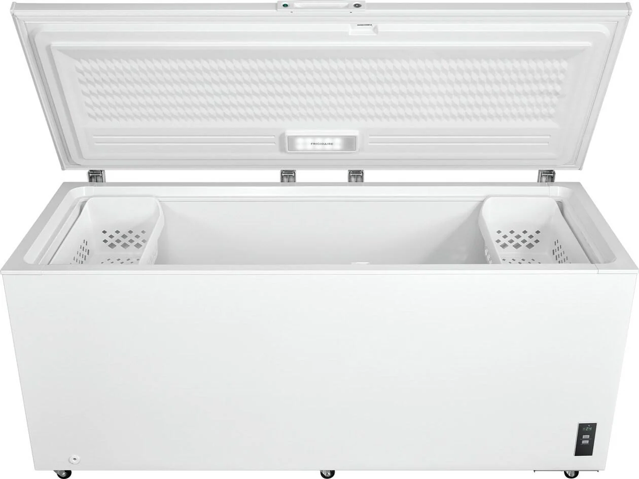 Frigidaire FFCL2042AW 20 Cu. Ft. Garage Ready Chest Freezer - Image 2