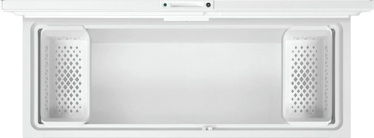Frigidaire FFCL2042AW 20 Cu. Ft. Garage Ready Chest Freezer - Image 3