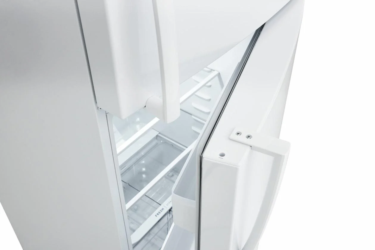 Frigidaire FFHT2022AW 20 Cu. Ft. Garage Ready Top Freezer Refrigerator - Image 3
