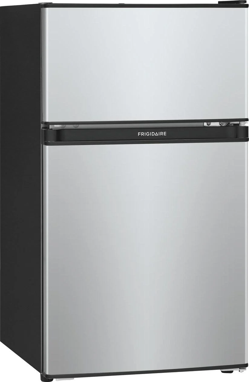 Frigidaire FFPS3133UM 3 Cu. Ft. Compact Refrigerator - Image 5