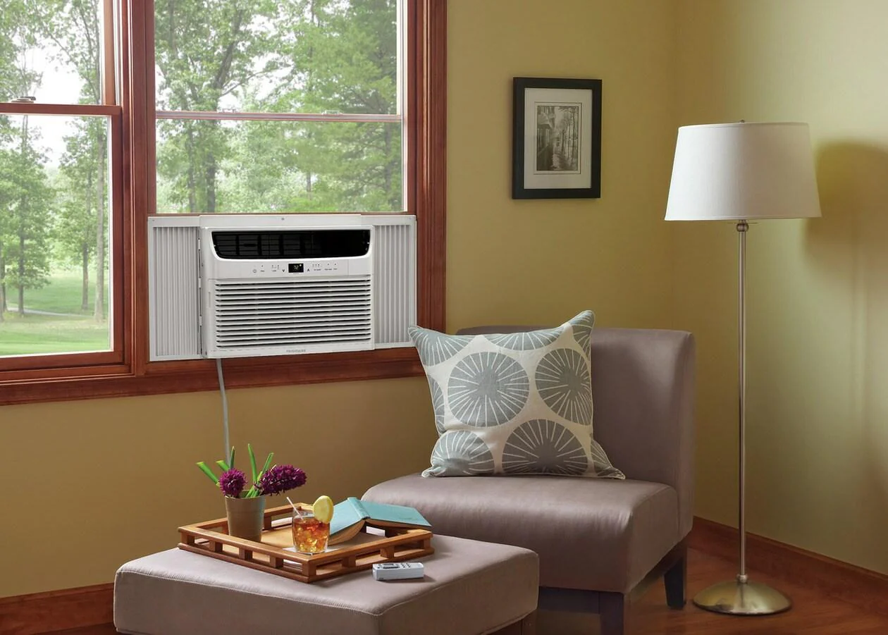 Frigidaire 10,000 BTU Window-Mounted Room Air Conditioner - Image 2