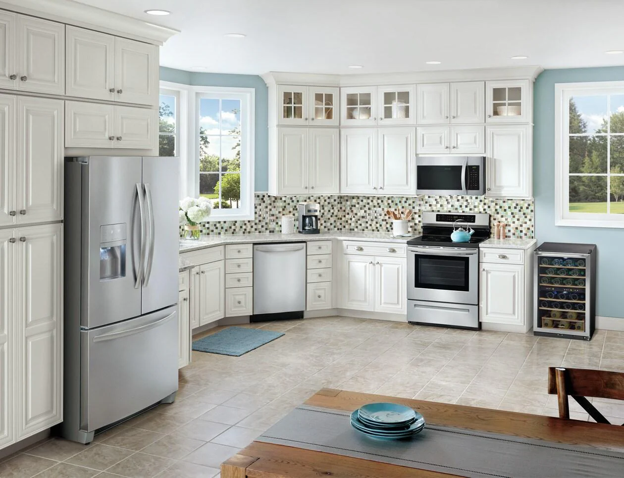 Frigidaire 38 Bottle Two-Zone Wine Cooler - Image 4