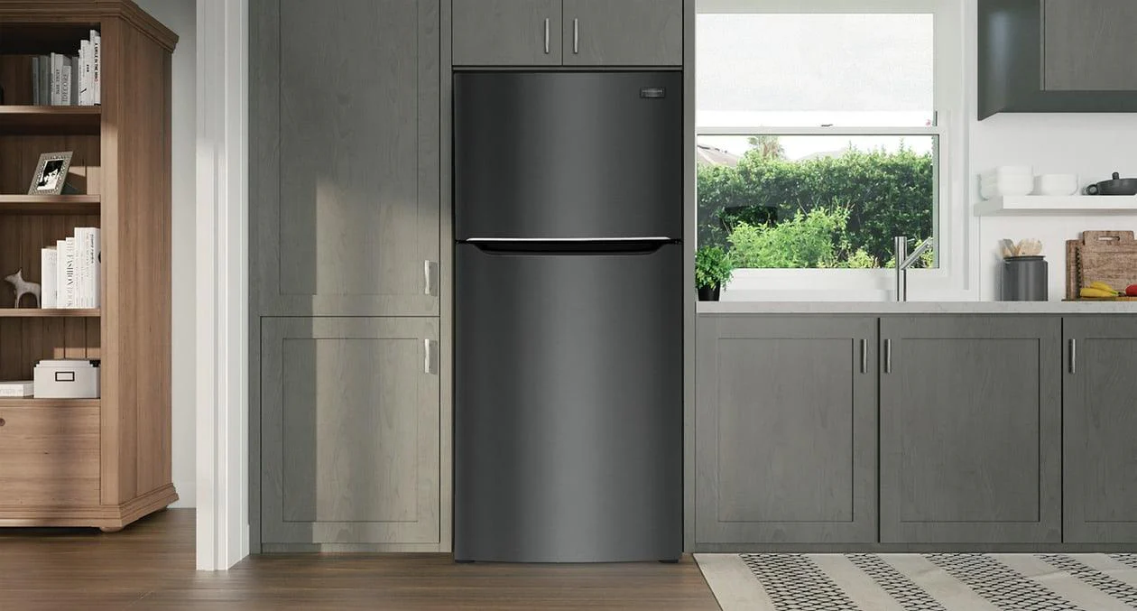 Frigidaire Gallery 20.0 Cu. Ft. Top Freezer Refrigerator - Image 2