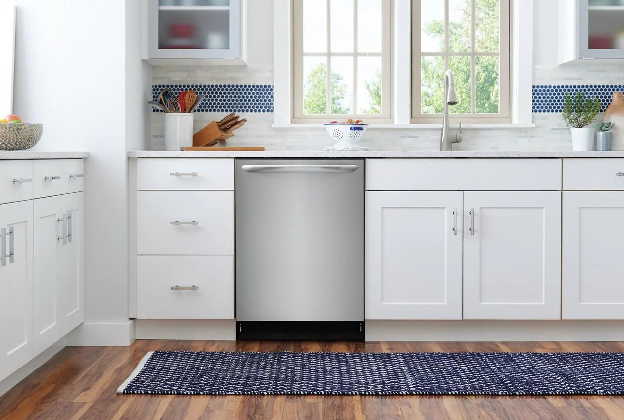 Frigidaire Gallery 24" Built-In Dishwasher with EvenDry™ System - Image 3