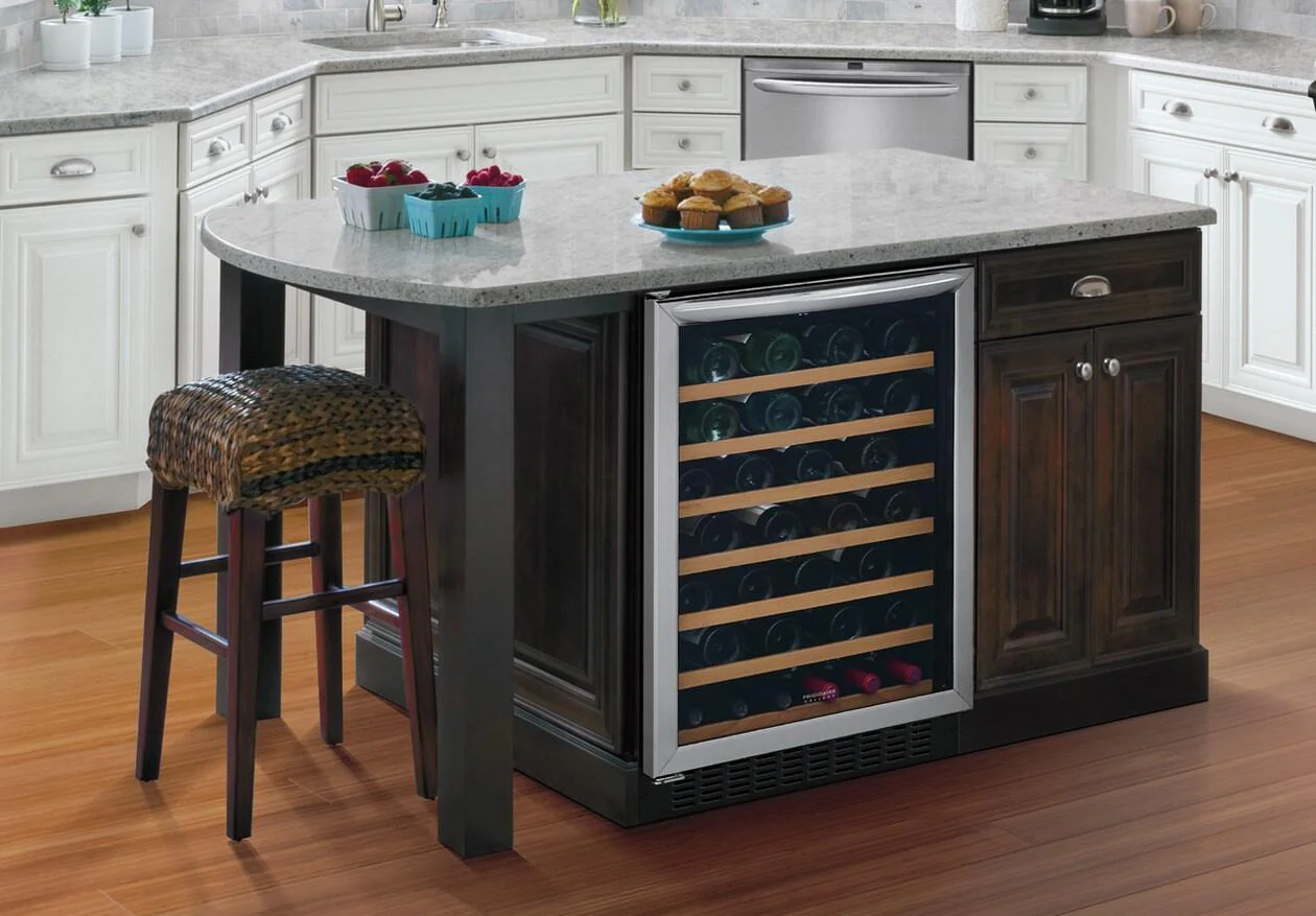 Frigidaire FGWC5233TS 52 Bottle Wine Cooler - Image 3