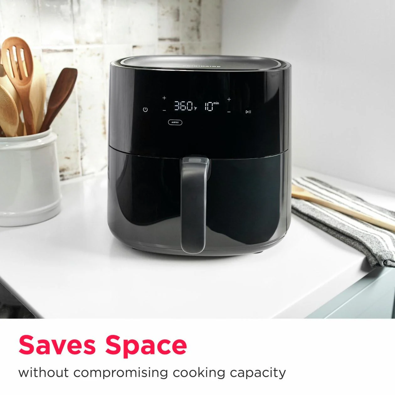 Frigidaire FRAFM100B 3-in-1 5.3 Quart Air Fryer - Image 6