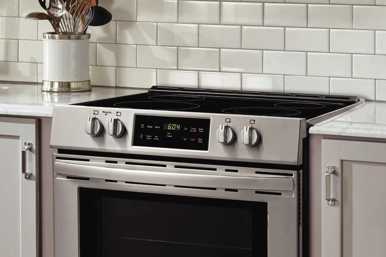 Frigidaire FRIGTRIMKIT Front Control Freestanding Range 3 Piece Trim Kit - Image 2