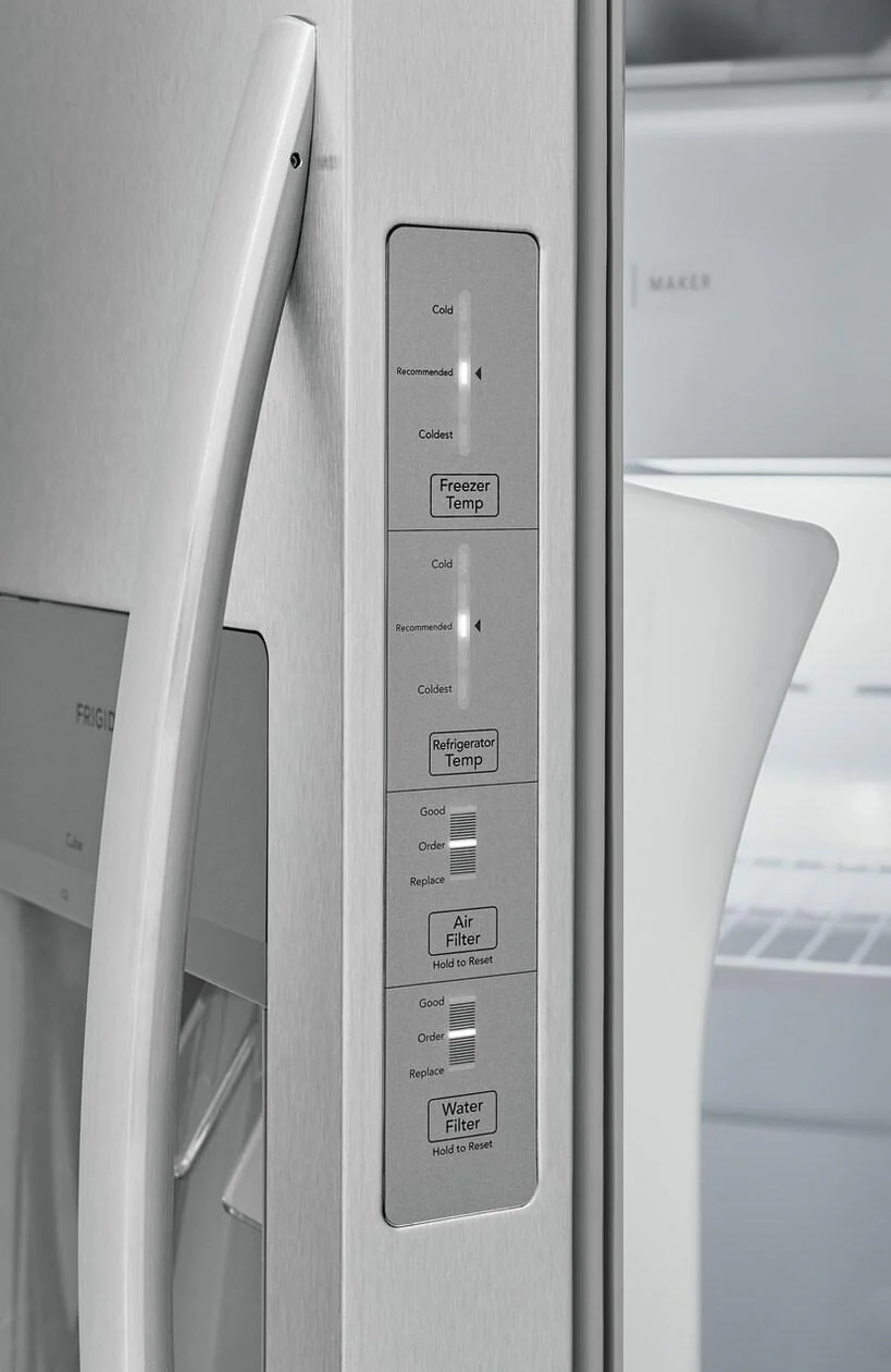 Frigidaire FRSS2323AS 22 Cu. Ft. 33" Standard Depth Side by Side Refrigerator - Image 7