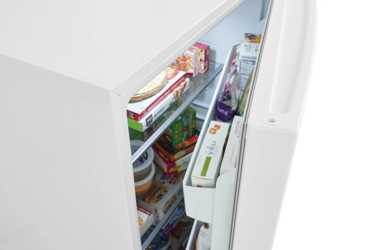 Frigidaire FRUF2020AW 20 Cu. Ft. Upright Freezer - Image 4