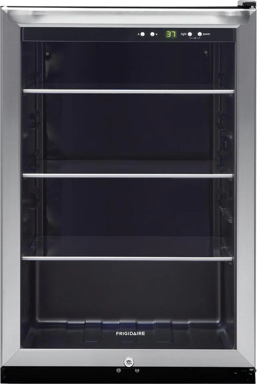 Frigidaire FRYB4623AS 138 12 oz. Can Capacity Beverage Center
