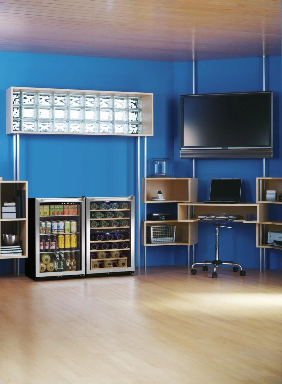 Frigidaire FRYB4623AS 138 12 oz. Can Capacity Beverage Center - Image 4