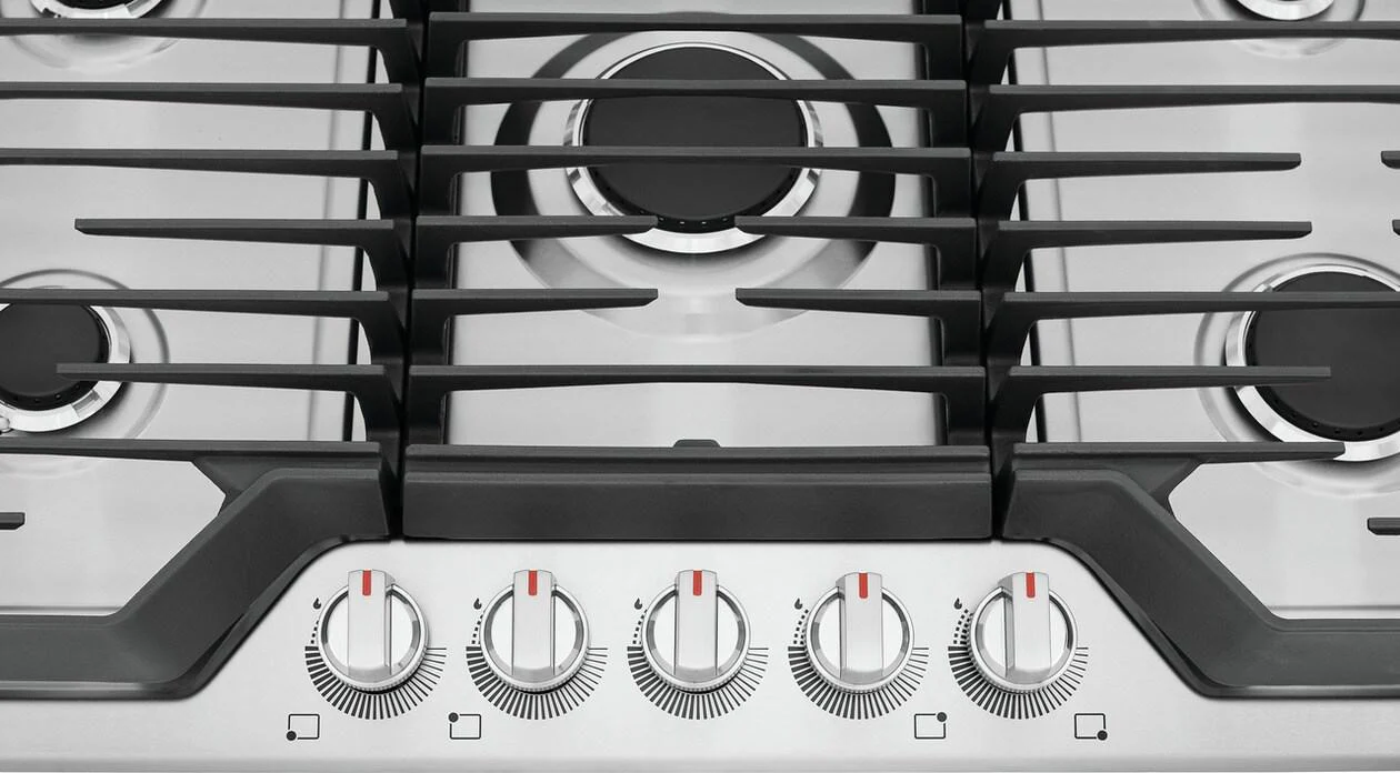 Frigidaire GCCG3648AS 36" Gas Cooktop - Image 3