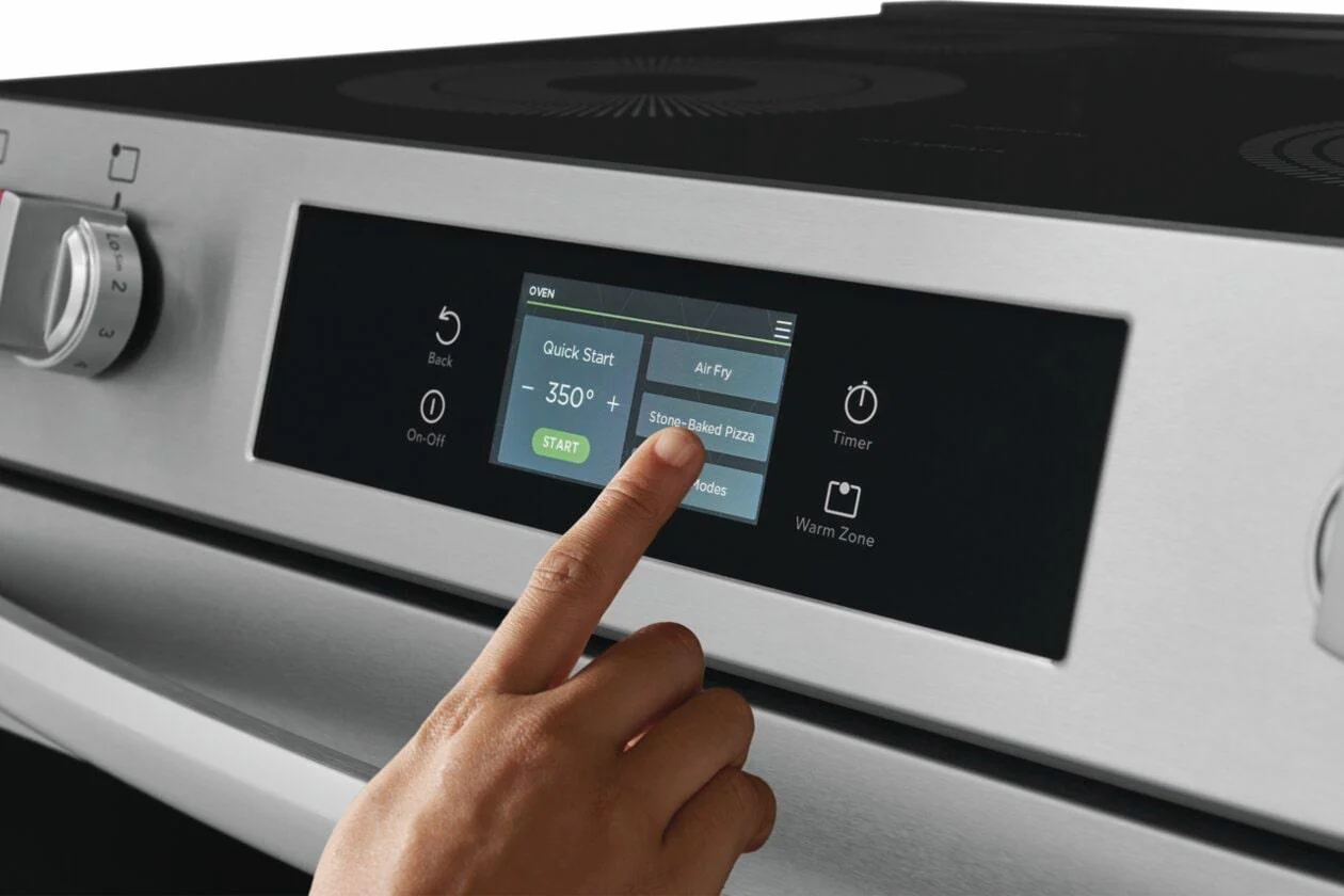 Frigidaire GCFE3070BF 30" Electric Range with Stone-Baked Pizza - Image 19
