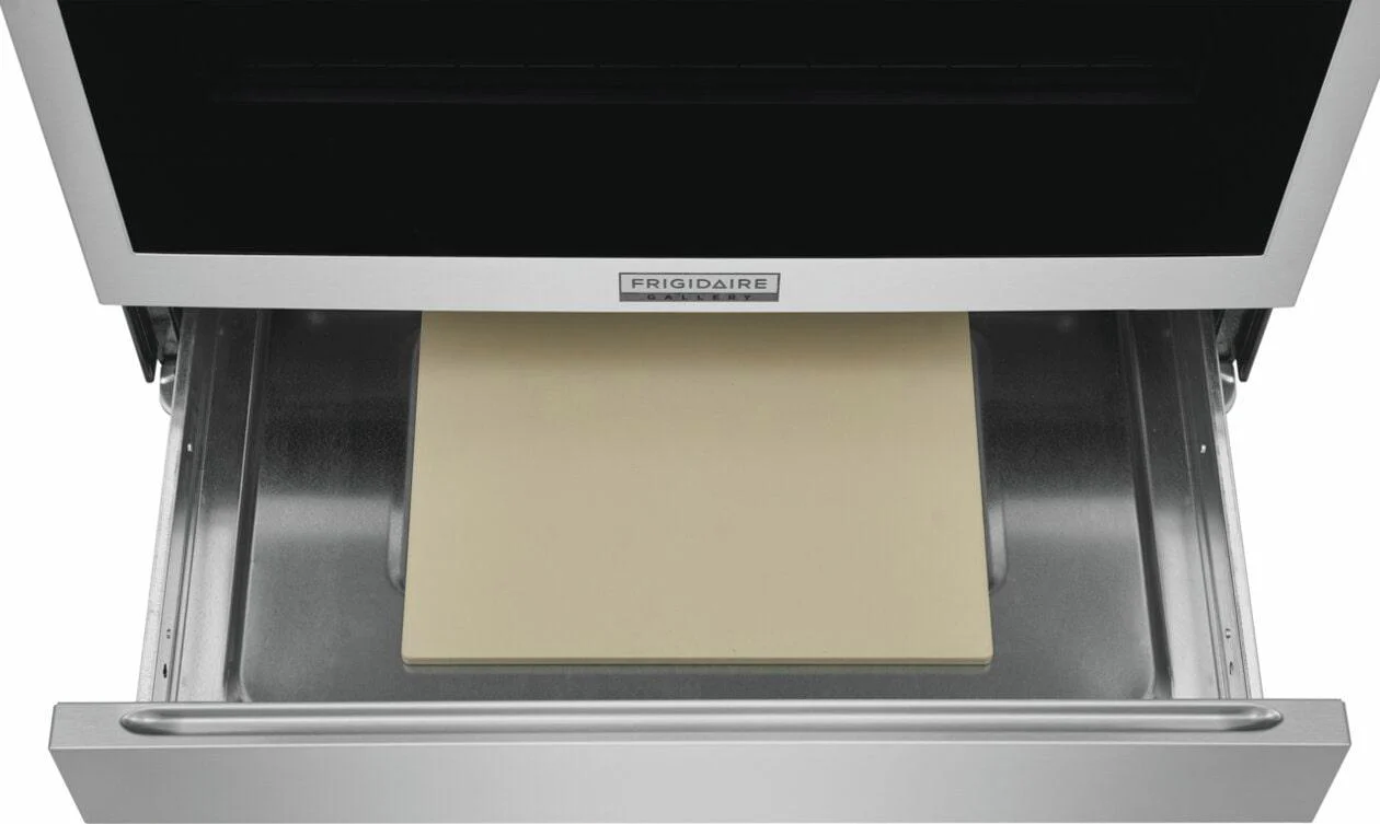 Frigidaire GCFE3070BF 30" Electric Range with Stone-Baked Pizza - Image 31