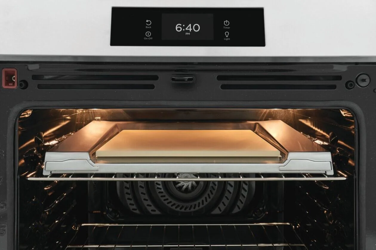 Frigidaire GCFI3070BF 30" Front Control Induction Range with Stone-Baked Pizza - Image 27