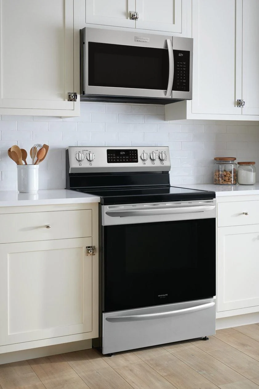Frigidaire Gallery 30" Freestanding Electric Range with Air Fry - Image 2
