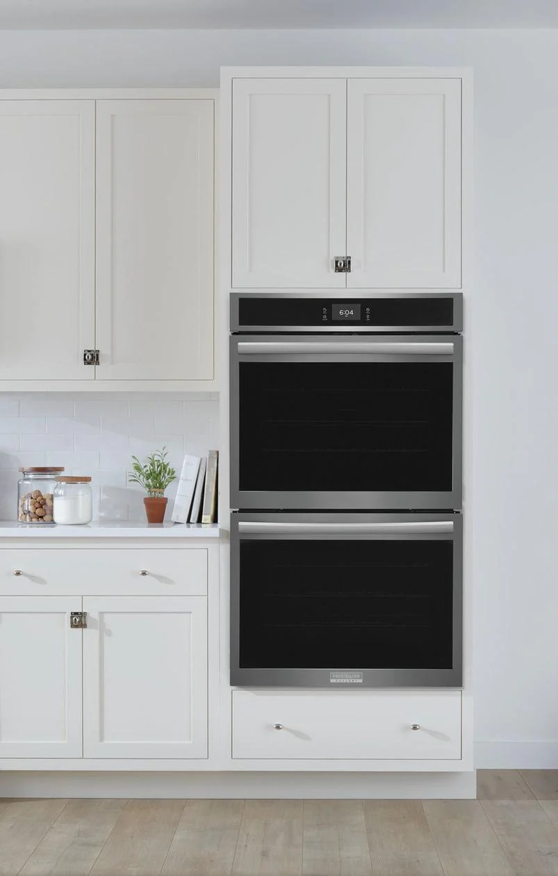 Frigidaire GCWD3067AD 30" Double Electric Wall Oven with Total Convection - Image 4