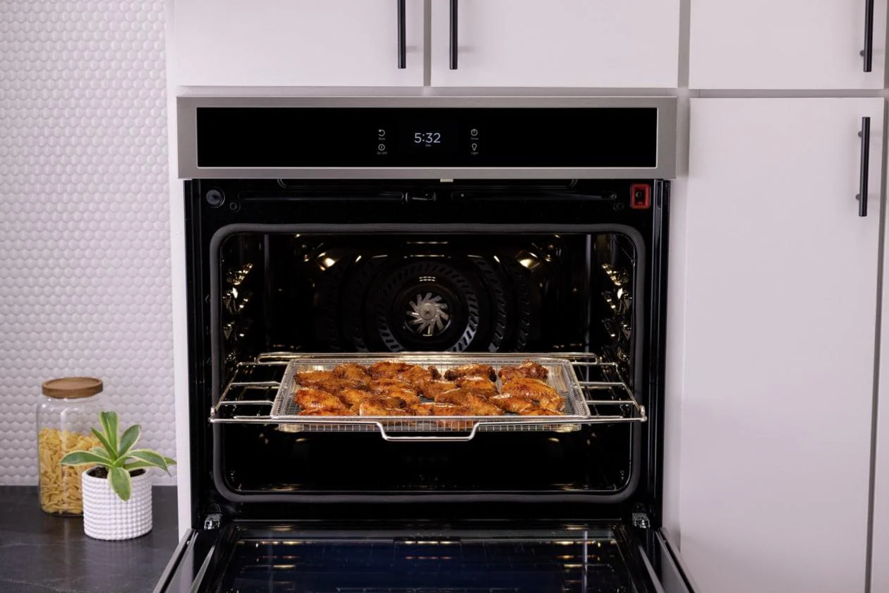 Frigidaire GCWD3067AF 30" Double Electric Wall Oven with Total Convection - Image 4
