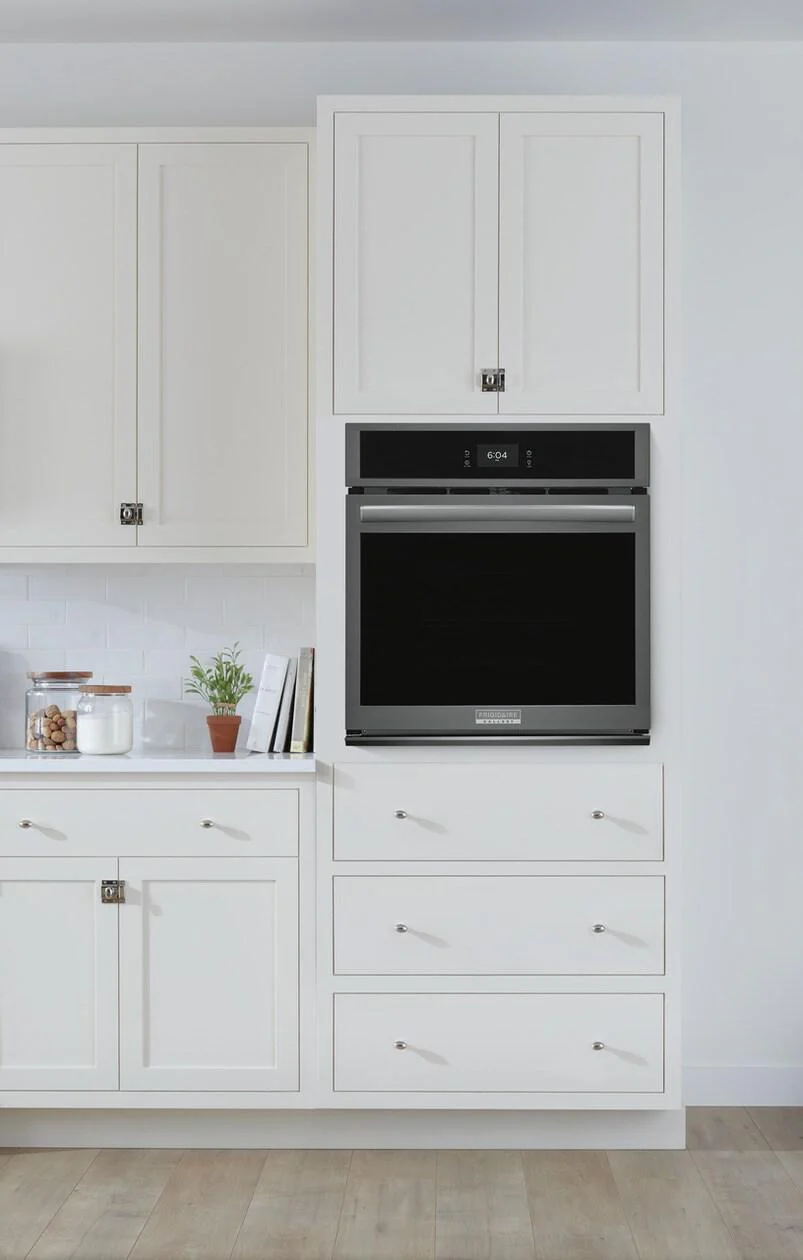Frigidaire GCWS2767AD 27" Single Electric Wall Oven with Total Convection - Image 3