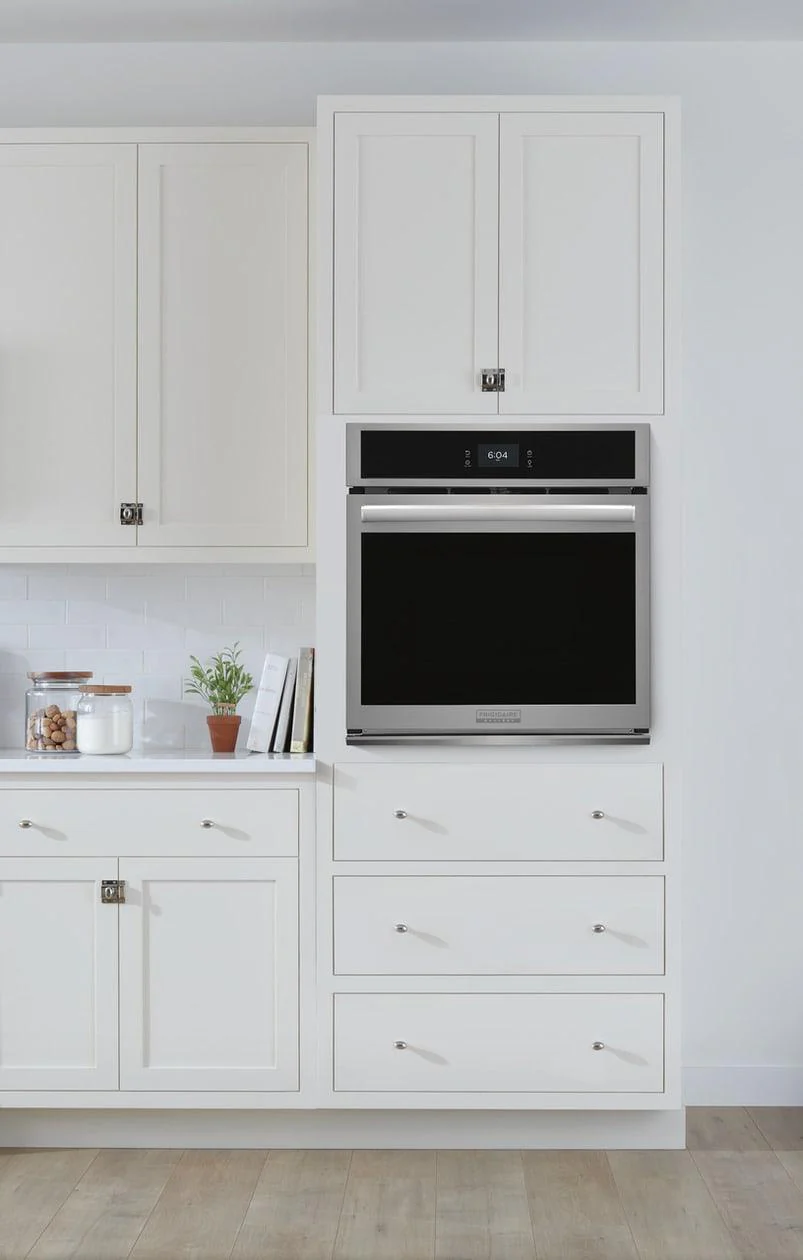 Frigidaire GCWS2767AF 27" Single Electric Wall Oven with Total Convection - Image 3