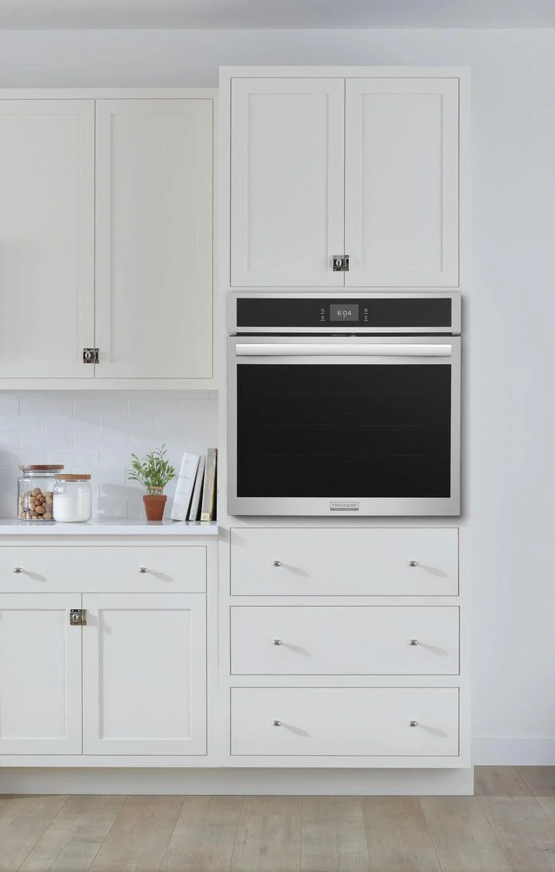 Frigidaire GCWS3067AF 30" Single Electric Wall Oven with Total Convection - Image 3