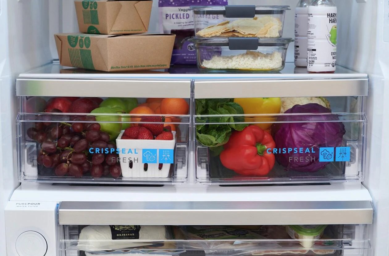 Frigidaire GRBN2012AF 20 Cu. Ft. Standard-Depth Bottom Freezer Refrigerator - Image 13