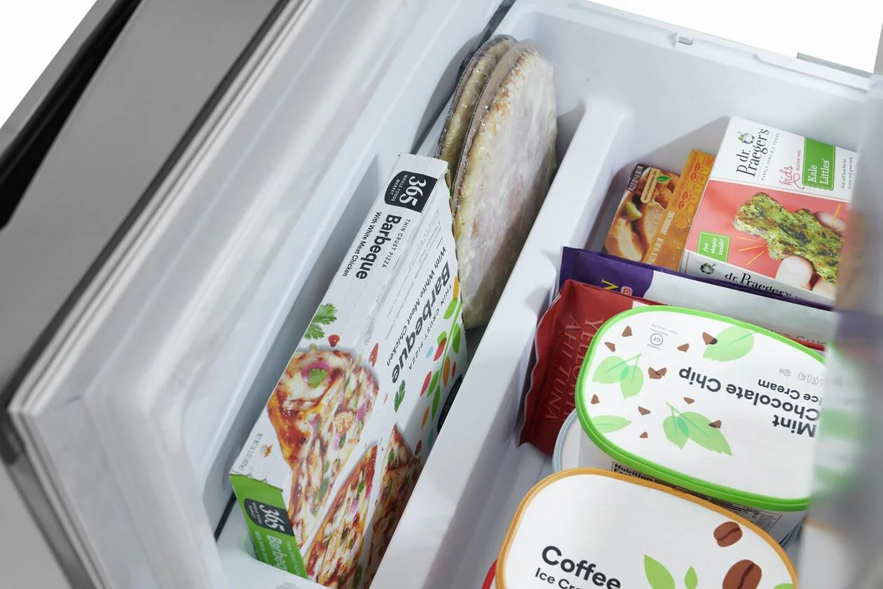 Frigidaire GRBN2012AF 20 Cu. Ft. Standard-Depth Bottom Freezer Refrigerator - Image 18