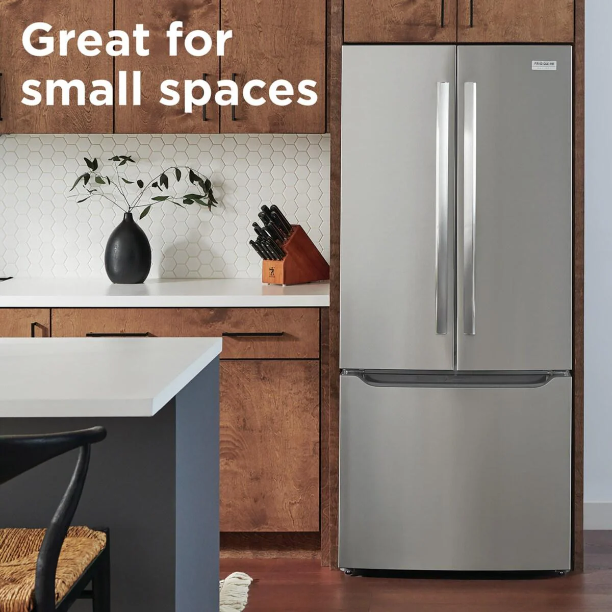 Frigidaire GRFN2023AF 20 Cu. Ft. Standard-Depth French Door Refrigerator - Image 10