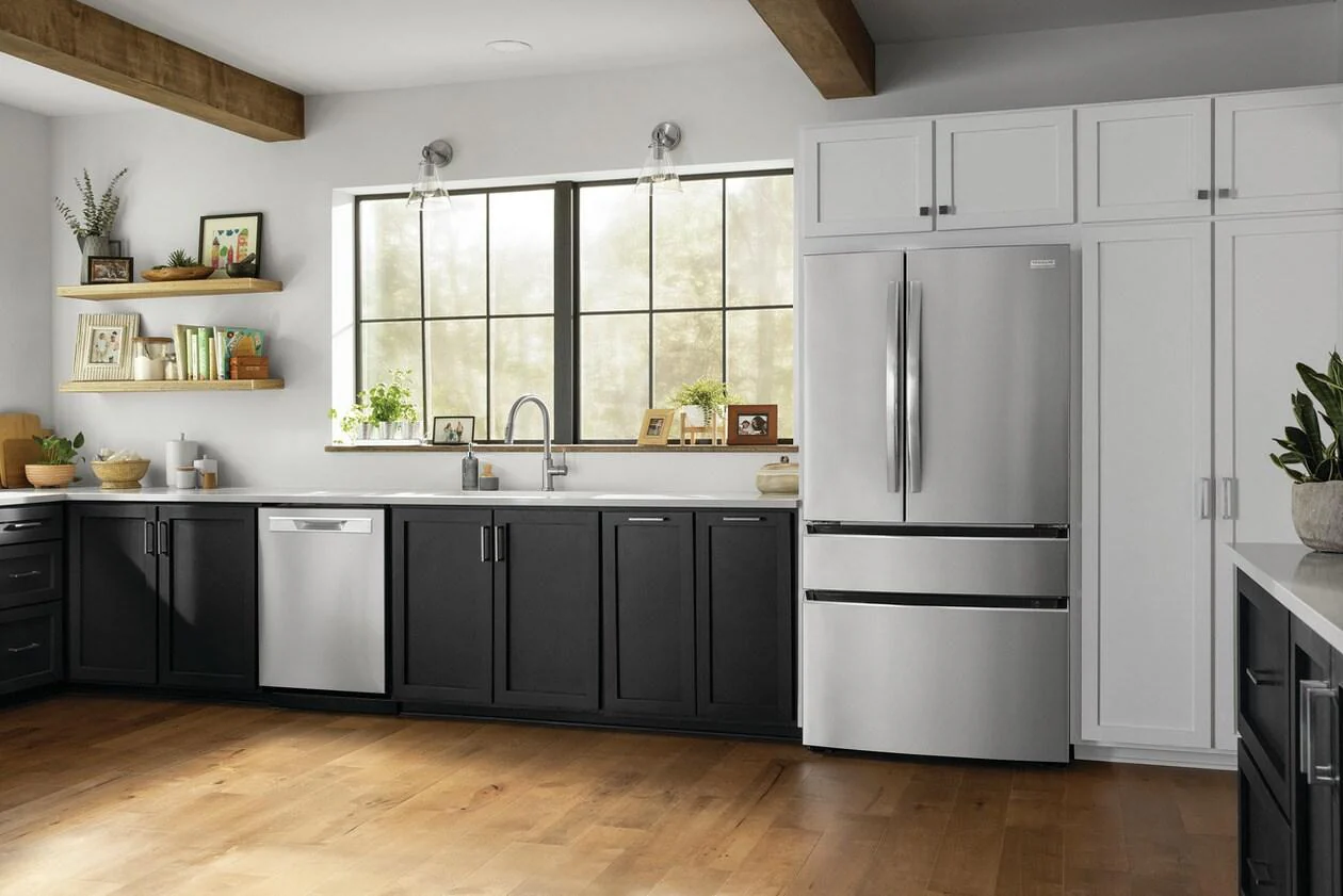 Frigidaire GRMN2872AF 27 Cu. Ft. Standard-Depth 4-Door French Door Refrigerator - Image 2
