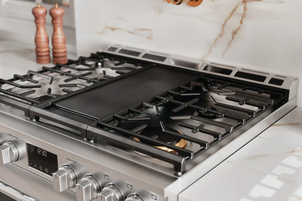 Frigidaire Professional 30" Gas Range with No Preheat and Air Fry - Image 12