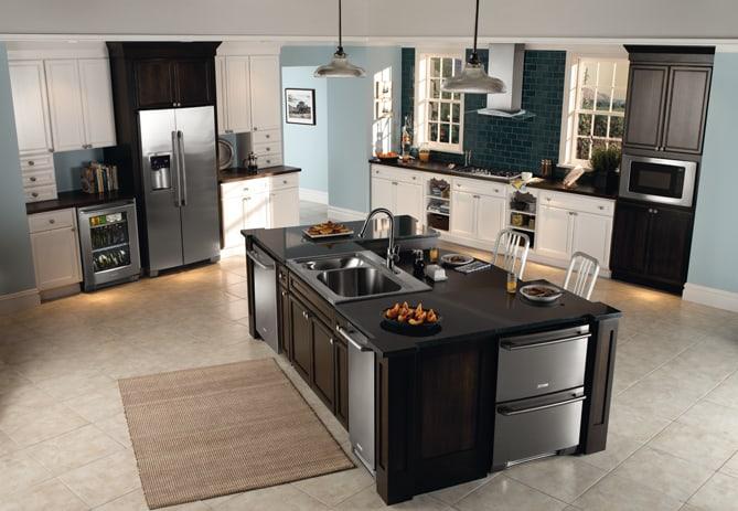 FRIGIDAIRE Electrolux 36'' Glass and Stainless Canopy Wall-Mount Hood - Image 3