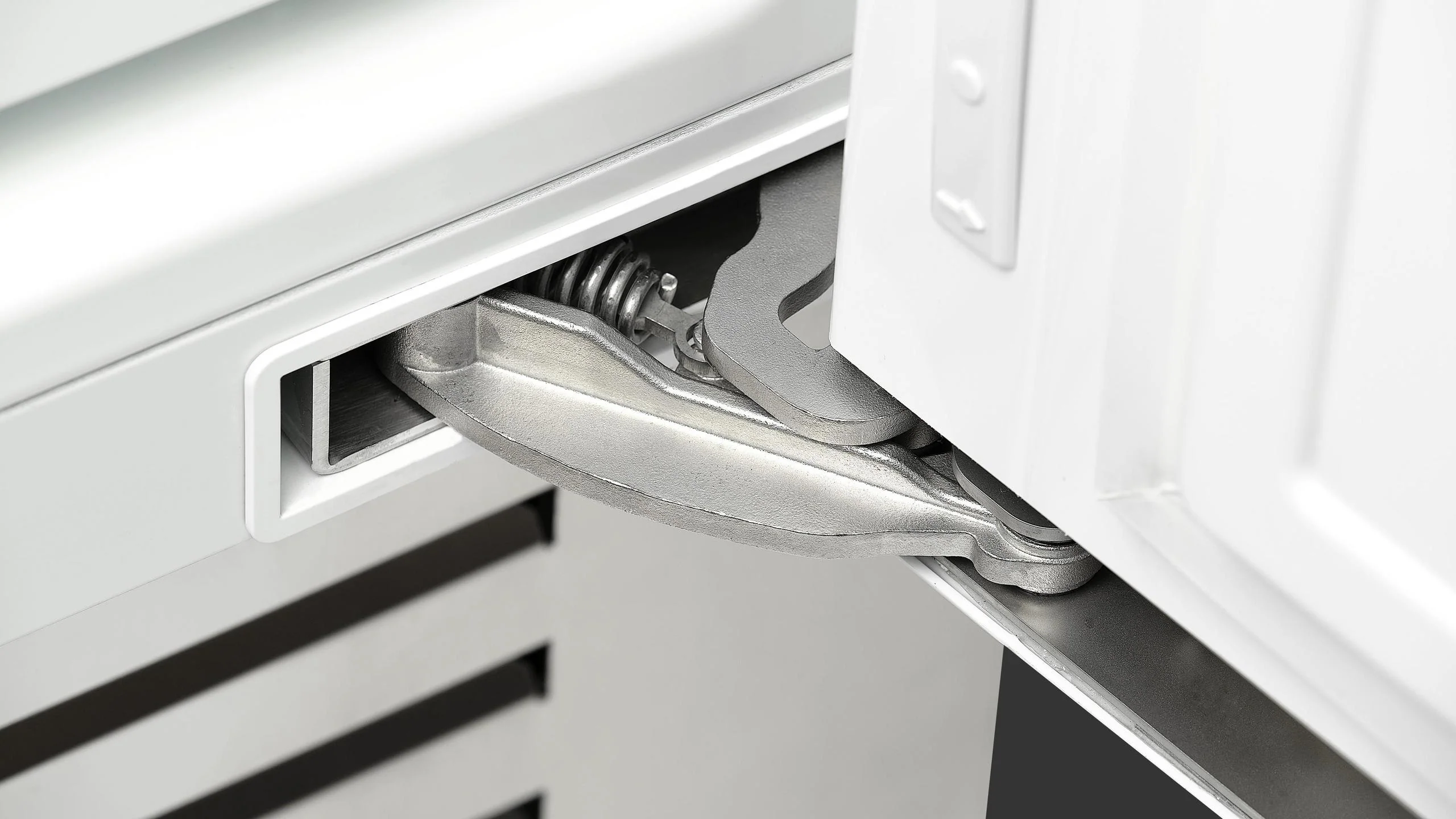 18" BUILT-IN FREEZER COLUMN - Image 7