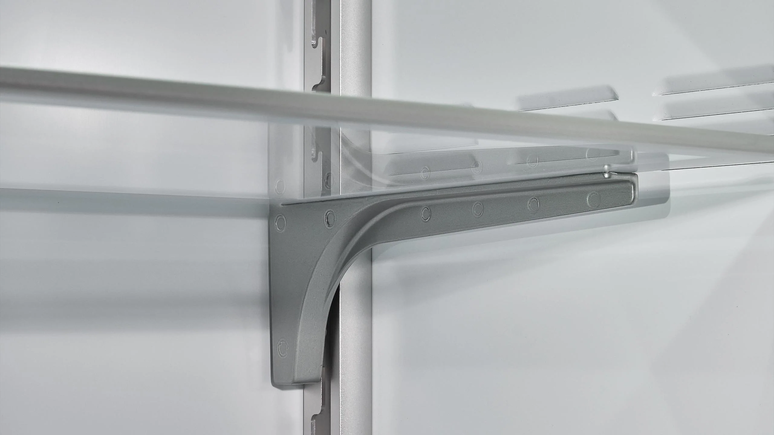 24" BUILT-IN FRIDGE COLUMN - Image 8