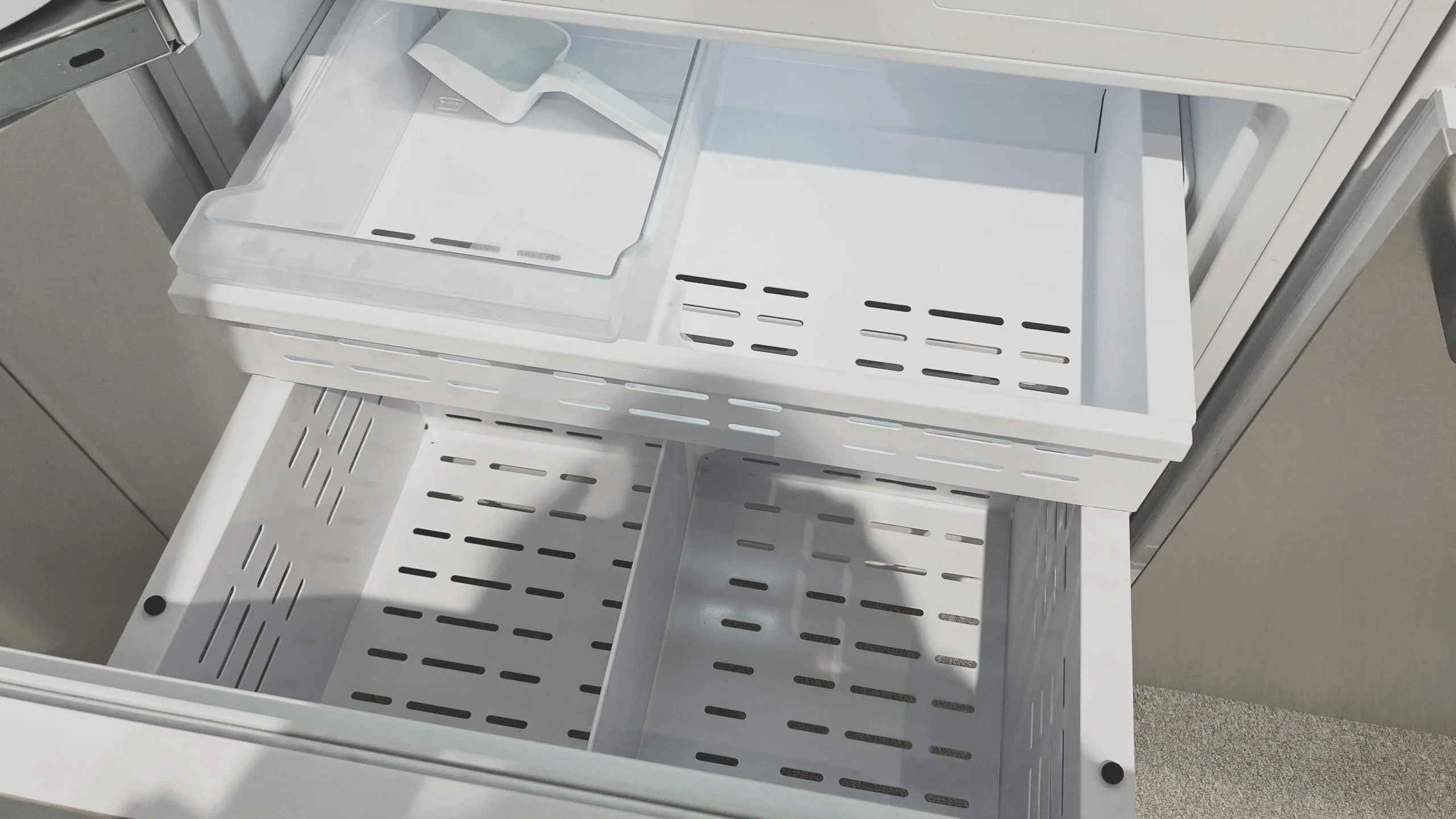 30" OVERLAY BUILT-IN FRIDGE - Image 6