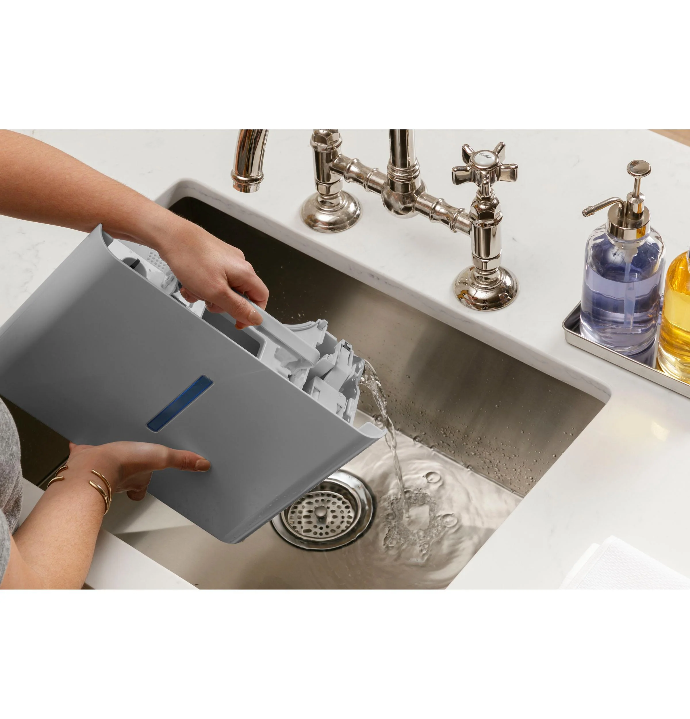 GE® ENERGY STAR® 50 Pint Portable Dehumidifier with Built-in Pump and Smart Dry for Wet Spaces - Image 10