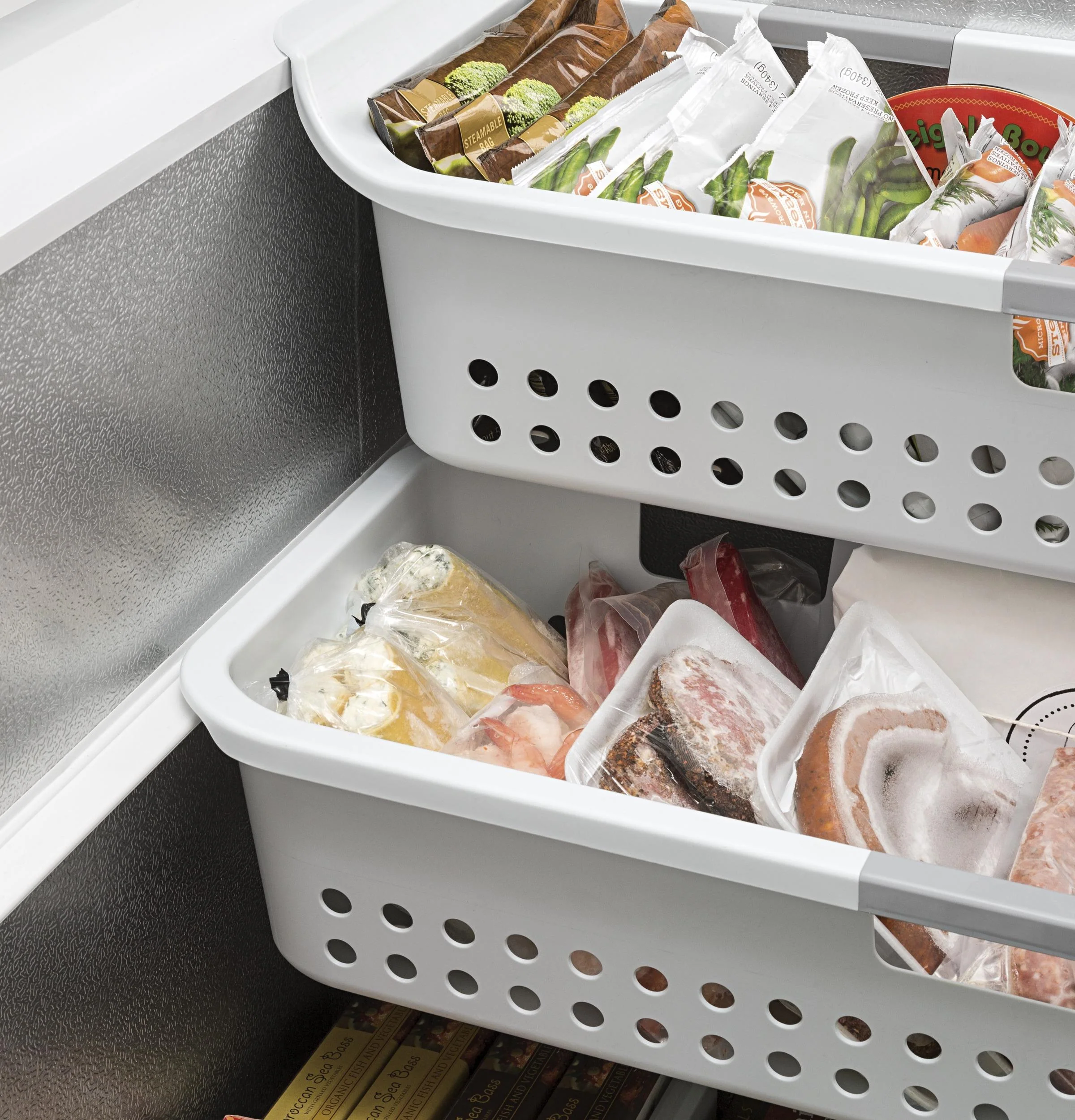 FCM16DLWW GE® ENERGY STAR® 15.7 Cu. Ft. Manual Defrost Chest Freezer - Image 15