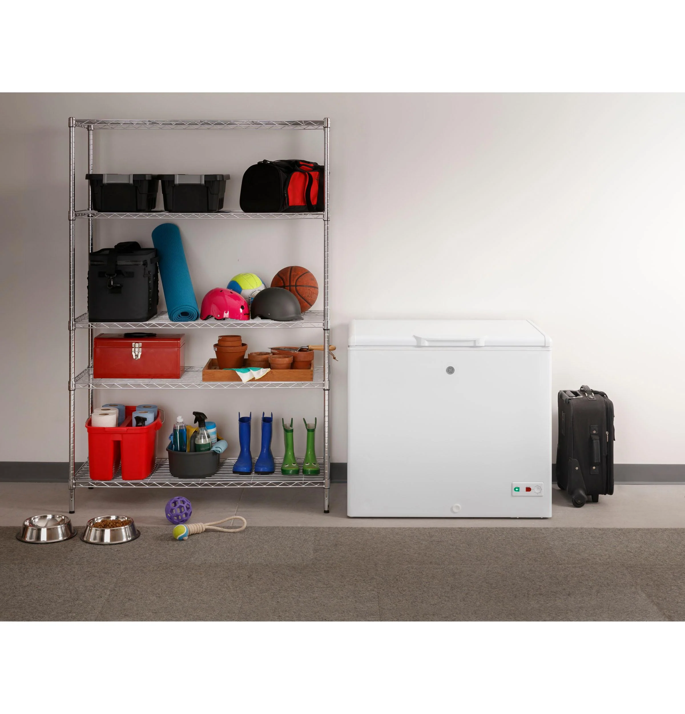 FCM9SRWW GE 8.8 Cu. Ft. Manual Defrost Chest Freezer - Image 17